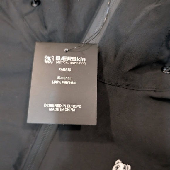 NWT Baerskin Tactical Mens L Rain Jacket Black Full Zip Hooded - Picture 4 of 9